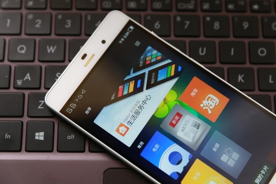 紐曼紐扣手機(jī)評(píng)測(cè)：另類(lèi)的千元機(jī)